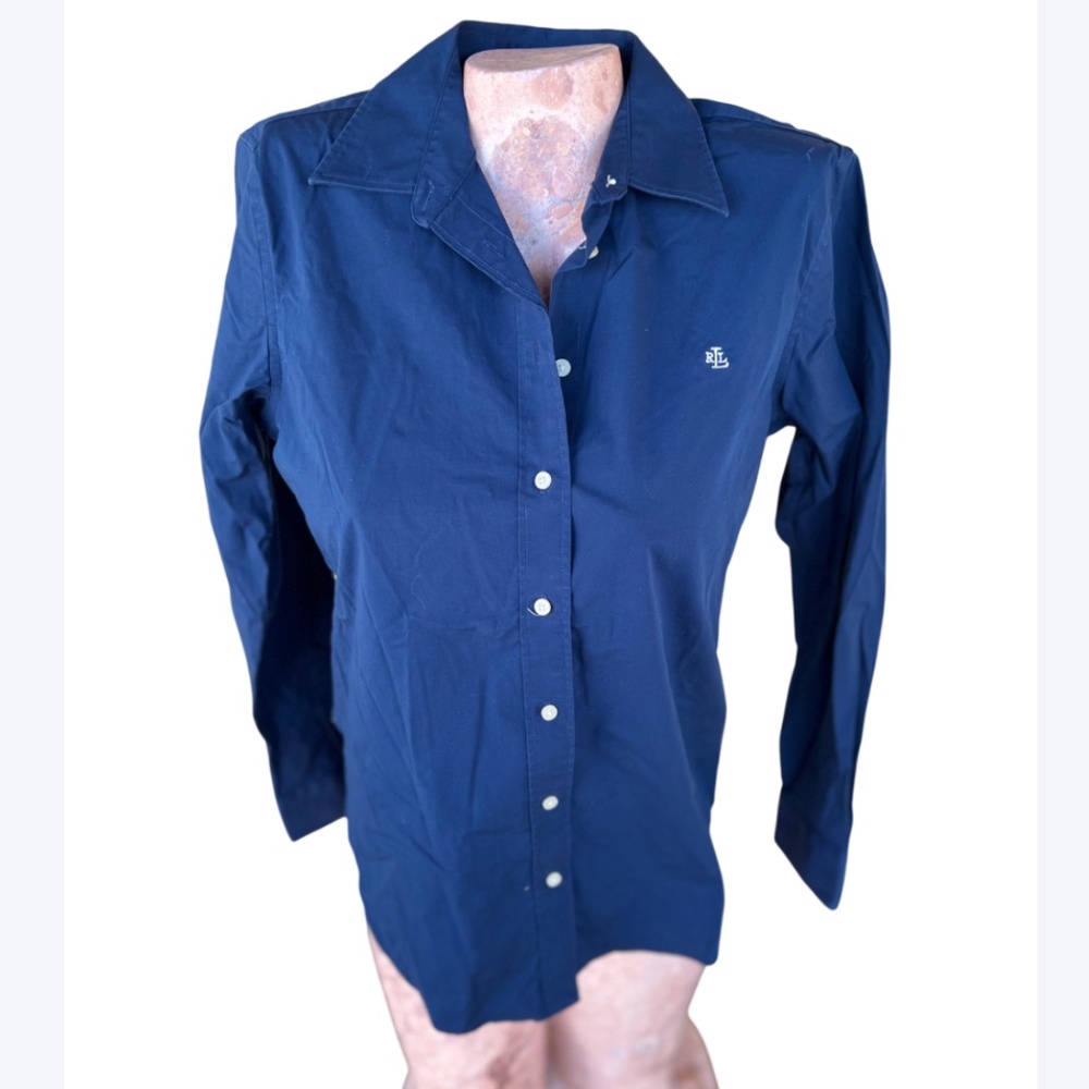 Classic Fit Long Sleeve Button Down Shirt